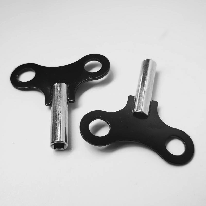 2PCS Steel Wall Clock Key Wood Clock Winding Repair Key Tool 4.4mm