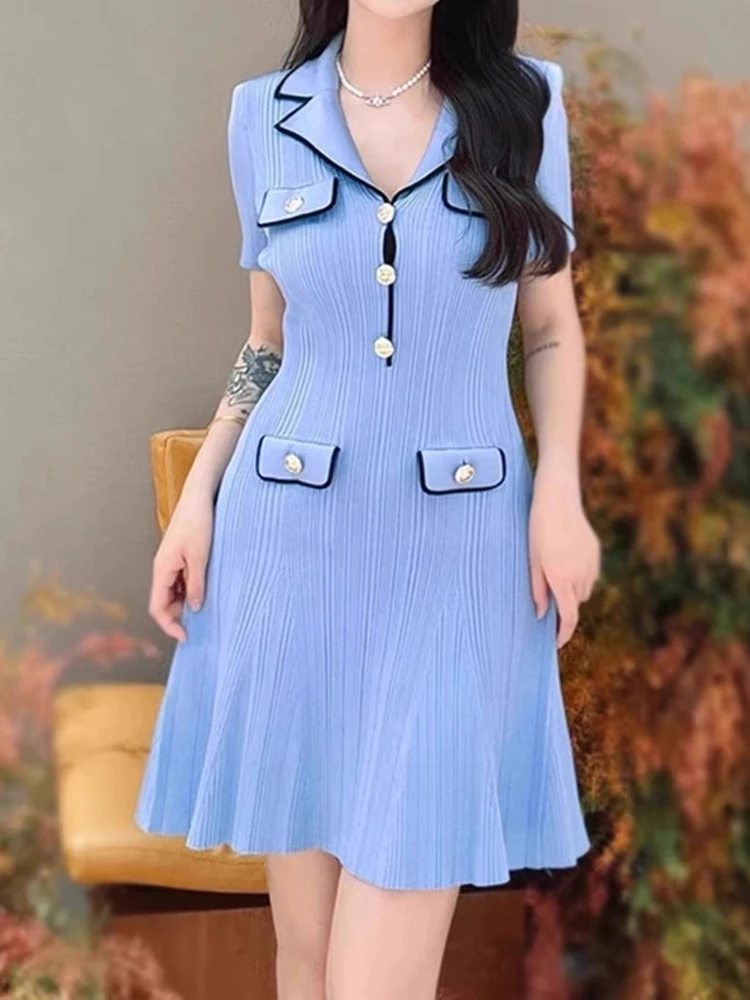 

2025 Spring and summer French socialite small fragrant wind lapel matching color waist slimming knit short-sleeved dress woman