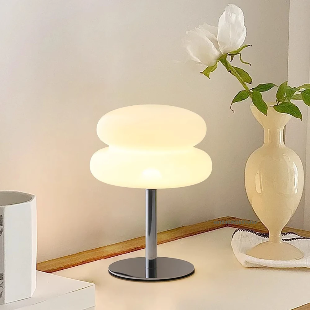 mushroom table lamp plastic lampshade Nordic French cream table lamp USB plug 9-level dimming bedroom bedside lamp