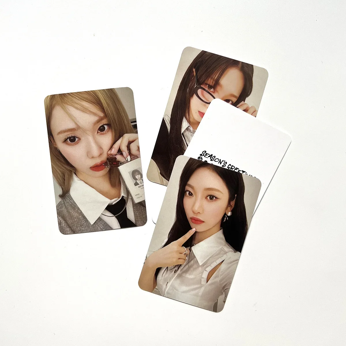 Kpop Korean Girl Group 2025 Season Celebration Calendar Selfie Card Photo Card LOMO Card KARINA GISELLE WINTER NINGING Fans Gift