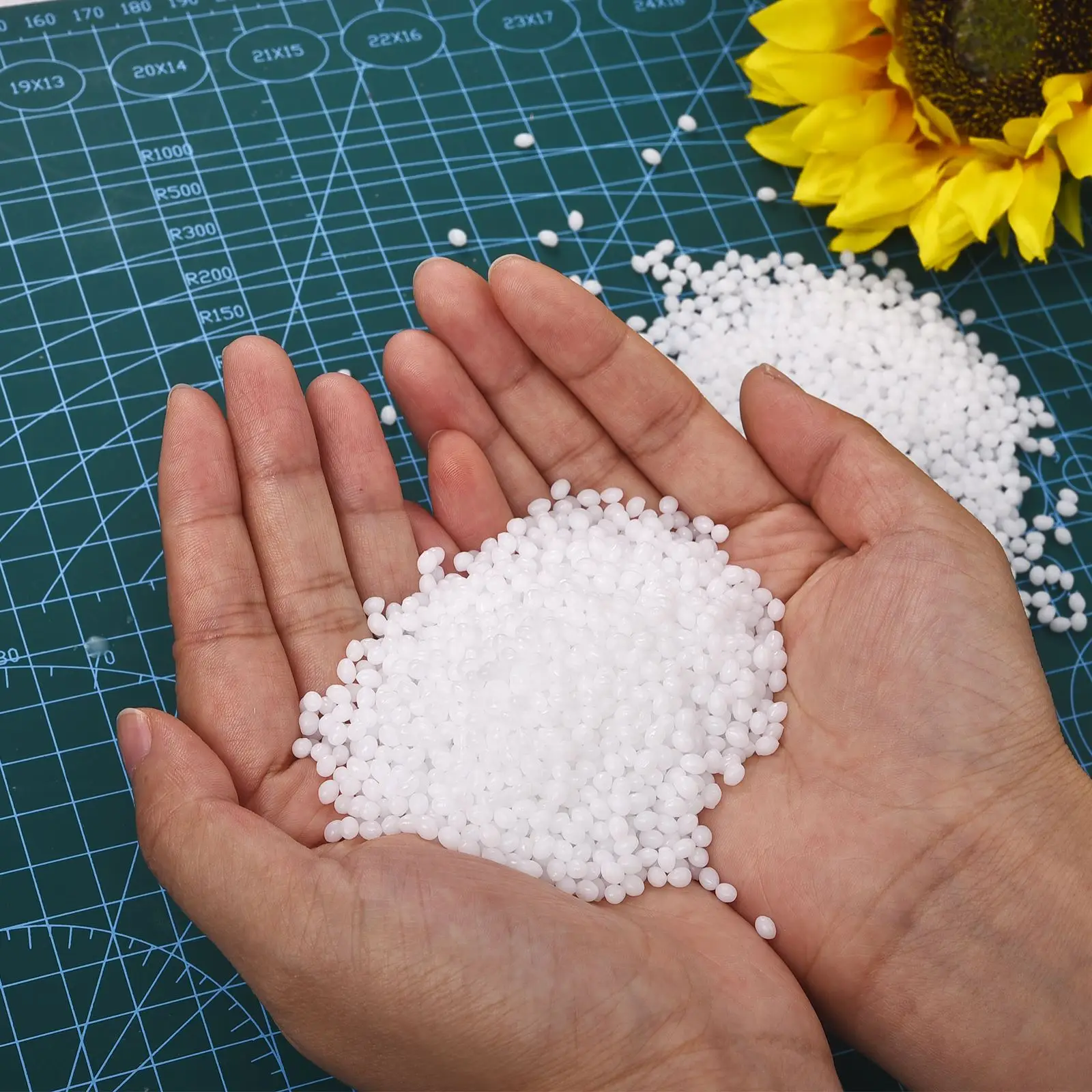 50g/100g Thermoplastic Crystal Soil Polymorphus Polymer Clay Friendly Free Resin Plastic Polymorphoe Granules DIY Ceramics Tool