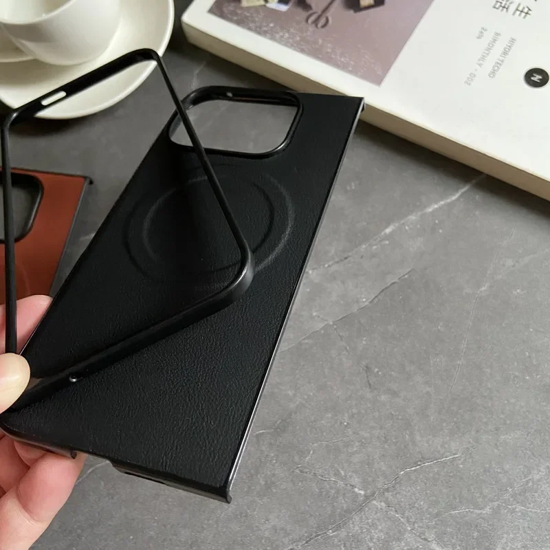 Luxury Leather for Magsafe Magnetic Wireless Charge Phone Case for Google Pixel 10 9 Pro Fold Shockproof Plain Flip Cover Fundas