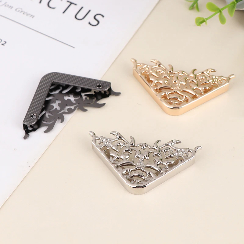 **Metal Bags Corner Protectors With 2 Screws Handbags Clip Edges Hollow Fixed Decorative Buckle DIY Hardware Accessories