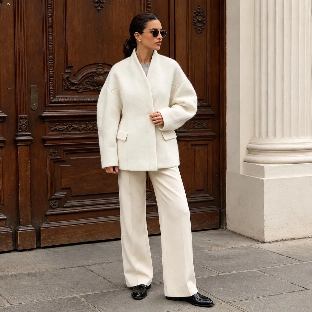 Short Length Women Short Wool Coat Fitted Waist Bubble Sleeve Ladies Fitted Woolen Jacket Wrap Neck Overcoat Daily Street Wear
