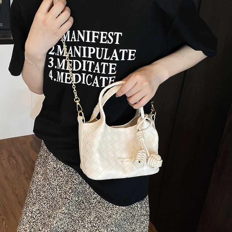 

Classic Fashion Versatile Women's PU Leather Single Shoulder Crossbody Bag Simple Casual Commuting Storage Woven Bucket Bags