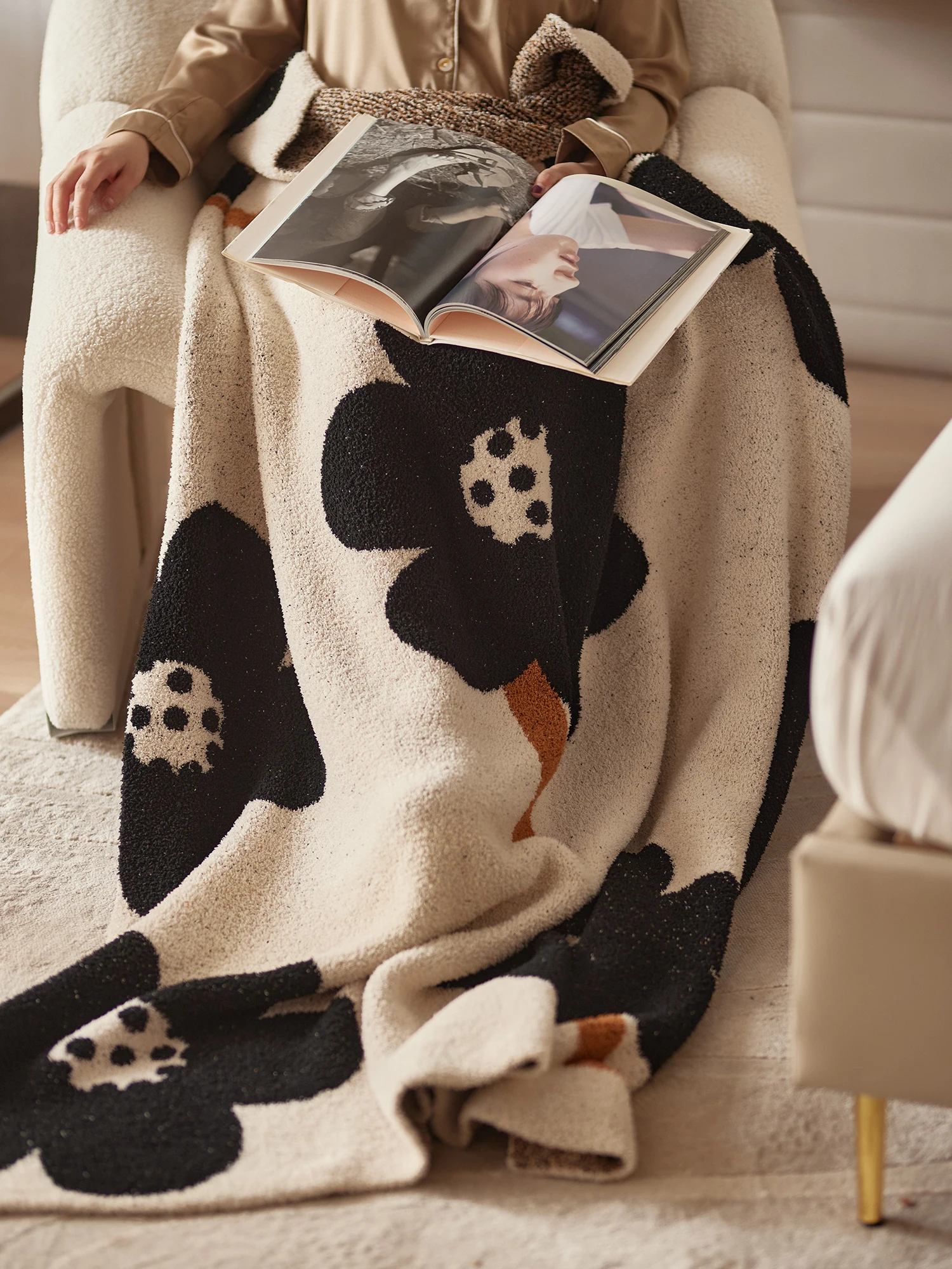 

Modern Simple Knitted Suower Blanket Sofa Leisure f Fluffy Office Nap Air Conditioned Blanket Polyester Fiber