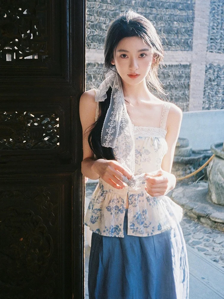 

New Chinese Style Set Women Gentle Cold High-End Feeling National Blue And White Porcelain Lace Halter Top Half Skirt Two-Pie...
