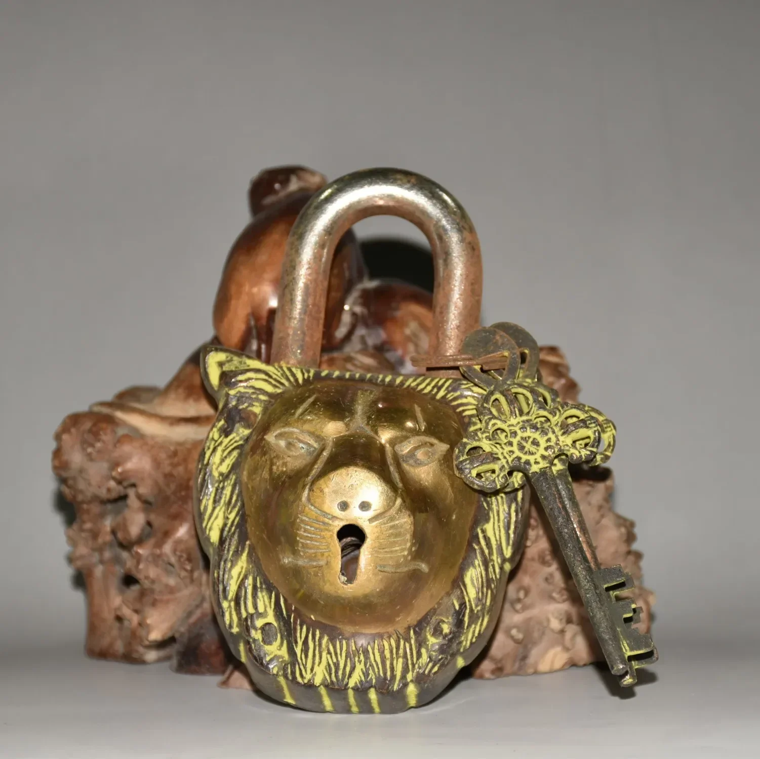 

Китайский латунный замок, скульптура льва, старый бронзовый ключ для замка животного