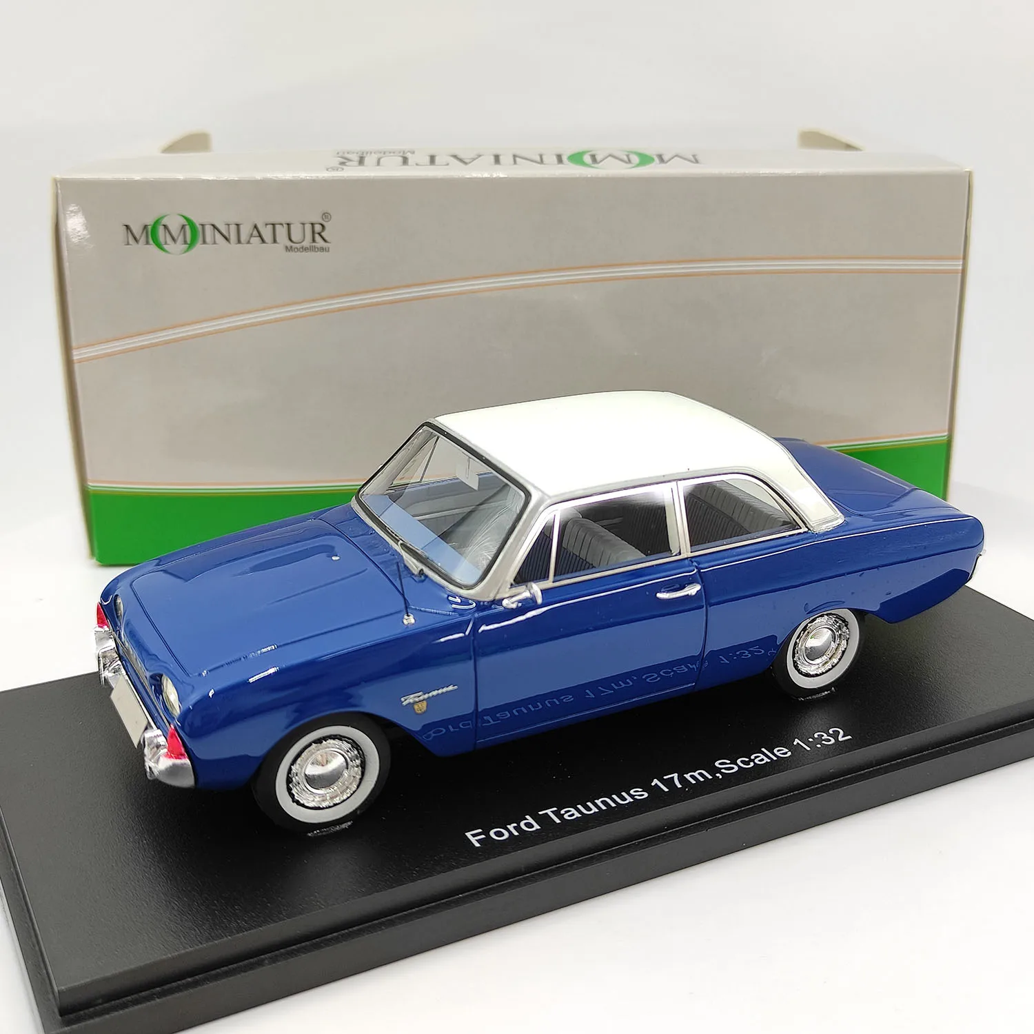 

Defects MOMINIATUR 1/32 Scale Ford Taunus 17m Blue Resin Car Model Without Wiper Collectible Toy Gift Souvenir Display Ornament