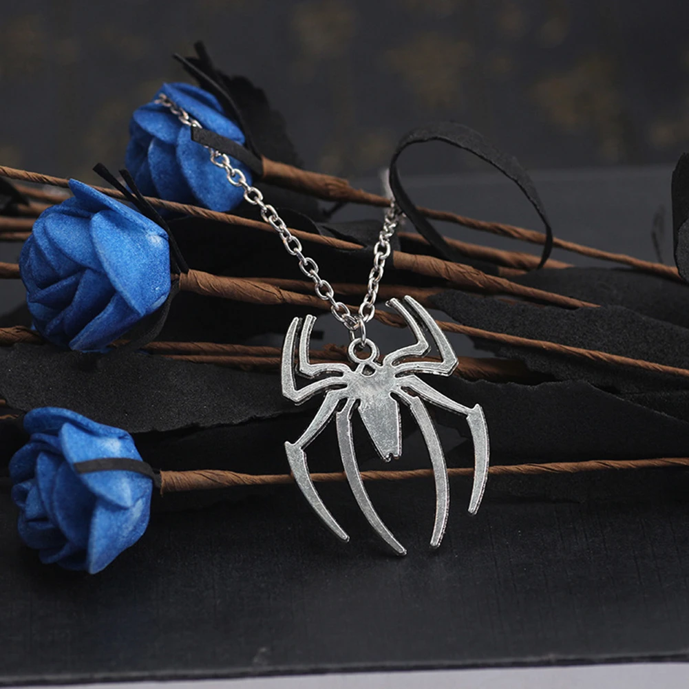 1 PC Stainless Steel Simple Personalized Spider Pendant Necklace Men And Women Fashion Party Pendant Jewelry Gift