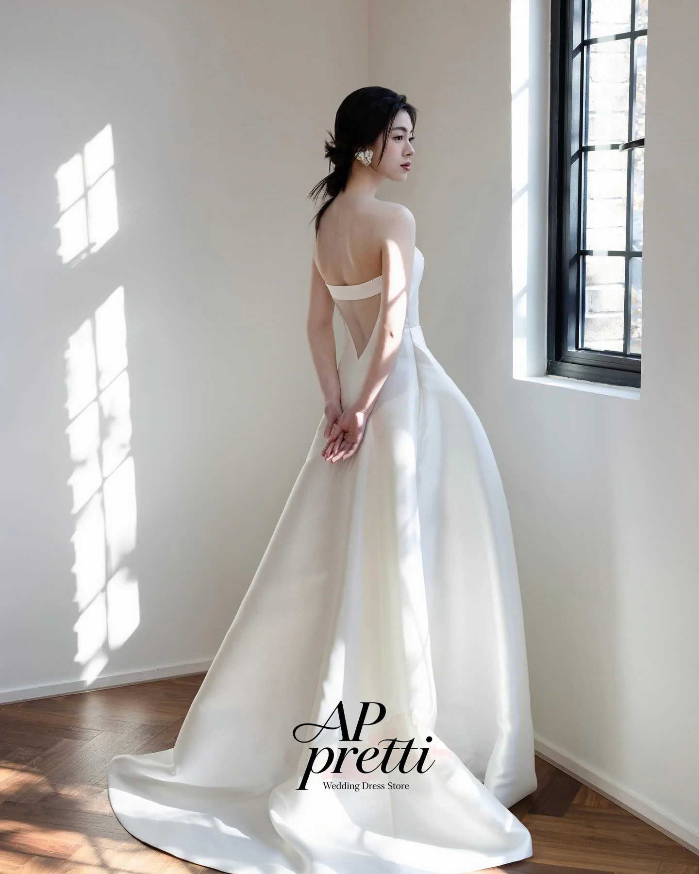 AP pretti Classic Soft Satin Korea Wedding Dress Photo Shoot Strapless Customized Sleeveless A-line Floor-Length Bridal Gown