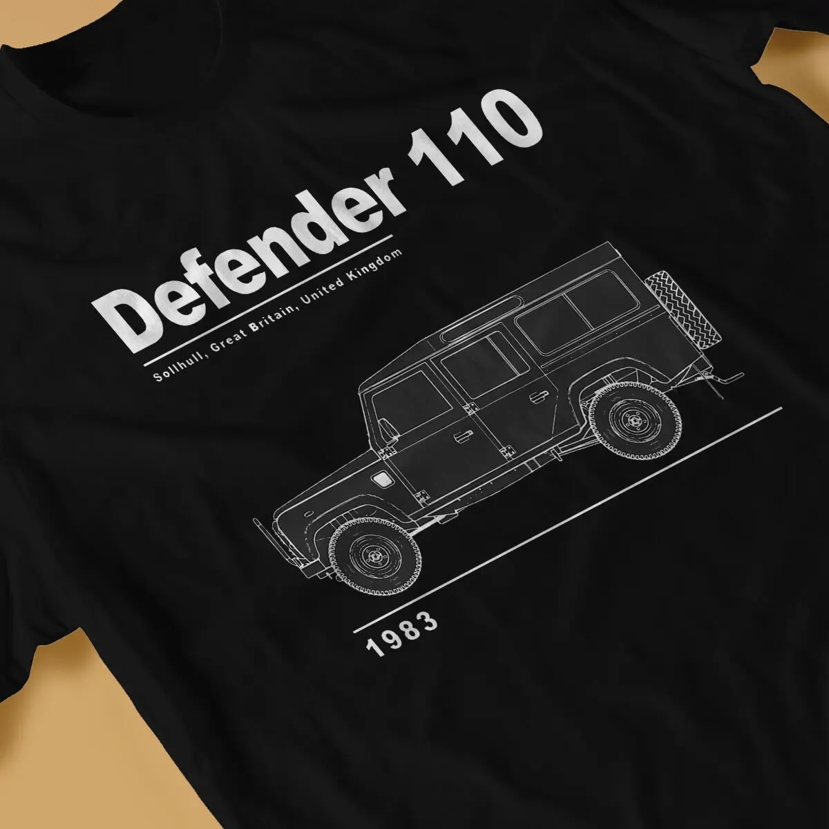 Land Rover SUV Creative TShirt for Men Defender 110 4x4 1983 Round Collar Basic T Shirt Distinctive Gift Clothes Streetwear