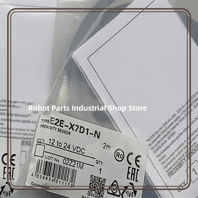 

2PCS New Proximity Switch E2E-X4C2L8 E2E-X4C1L8