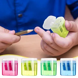 Un temperamatite a due fori per studenti a colori casuali per materiale scolastico per bambini: un must per la scuola di partenza