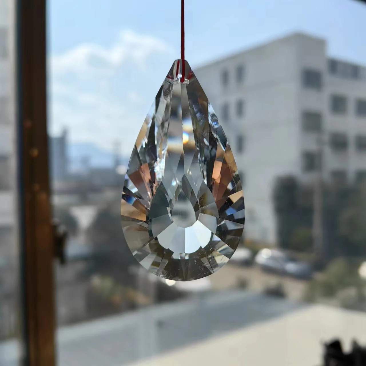 1pc 76mm Crystal Ox Horn Pendants Clear Glass Prism Sun Catcher Chandelier Parts Feng Shui Decor for Curtain Wedding Decoration