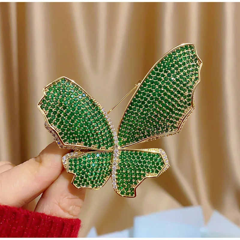 

Fashion Luxury Micro Inlay Zircon Irregularity Butterfly Brooches Pins Grand Women's Animal CZ Pin and Brooch Coat Accessories