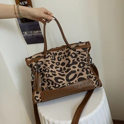 Fashion Leopard Pattern Shoulder Bag For Women 2022 Retro Rivet Handbags Designer Leather Ladies Crossbody Bag Large Canvas Tote