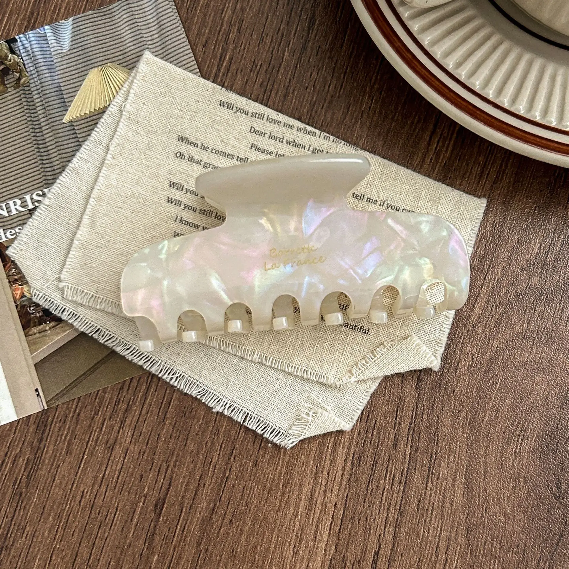 Thumbnail 4 - #27 New Trendy Hair Clips Arrivals