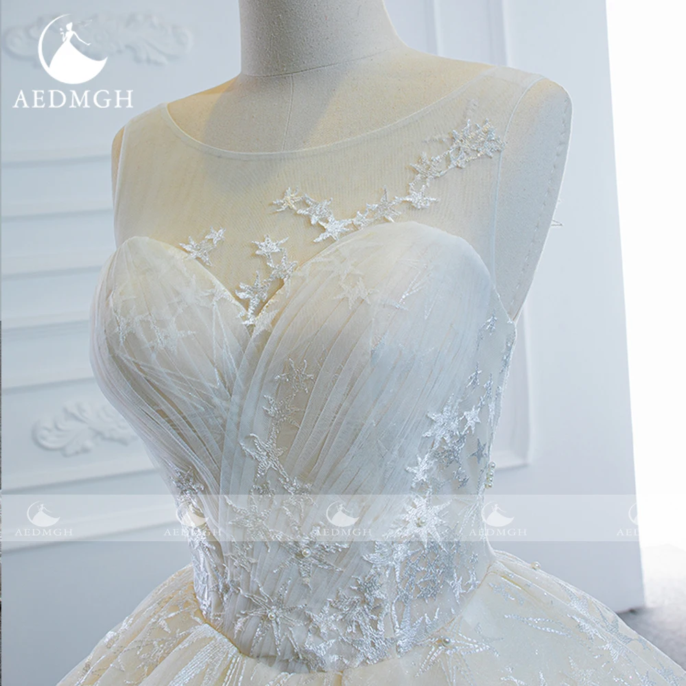 Aedmgh Ball Gown Abiti da sposa vintage O-Collo senza maniche Vestido De Novia Pizzo lucido Corte dei treni Abito da sposa su misura