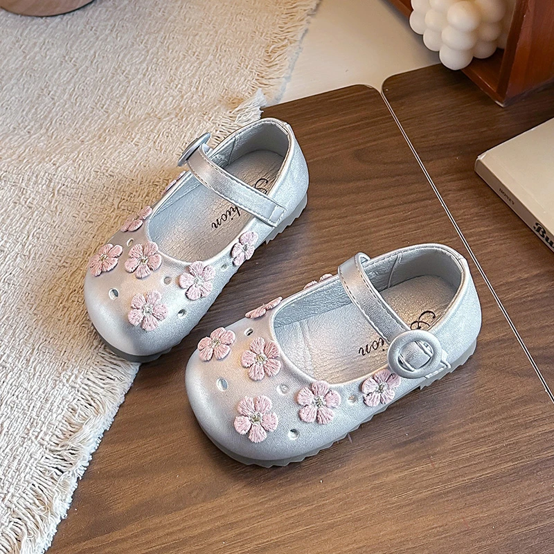 

Детские туфли-балетки для девочек с цветами, универсальные, из натуральной кожи, с круглым носком, на мягкой подошве, гибкие, новинка 2026 года