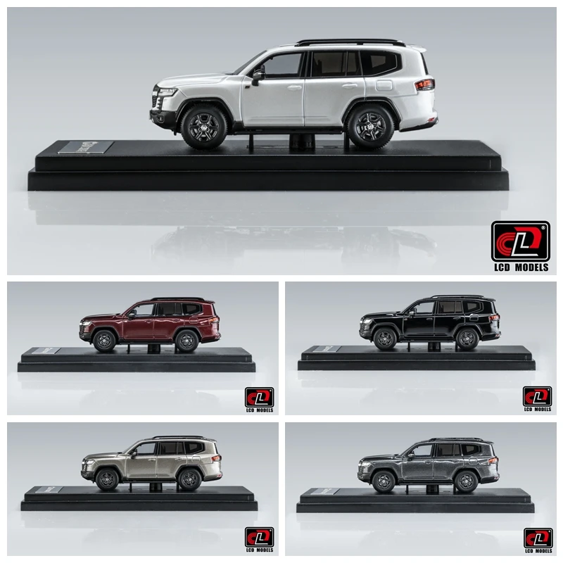 

LCD 1:64 Toyota LC300 GR Sport Edition die-cast alloy car model, boys' festival gift toy, adult collectible ornament.