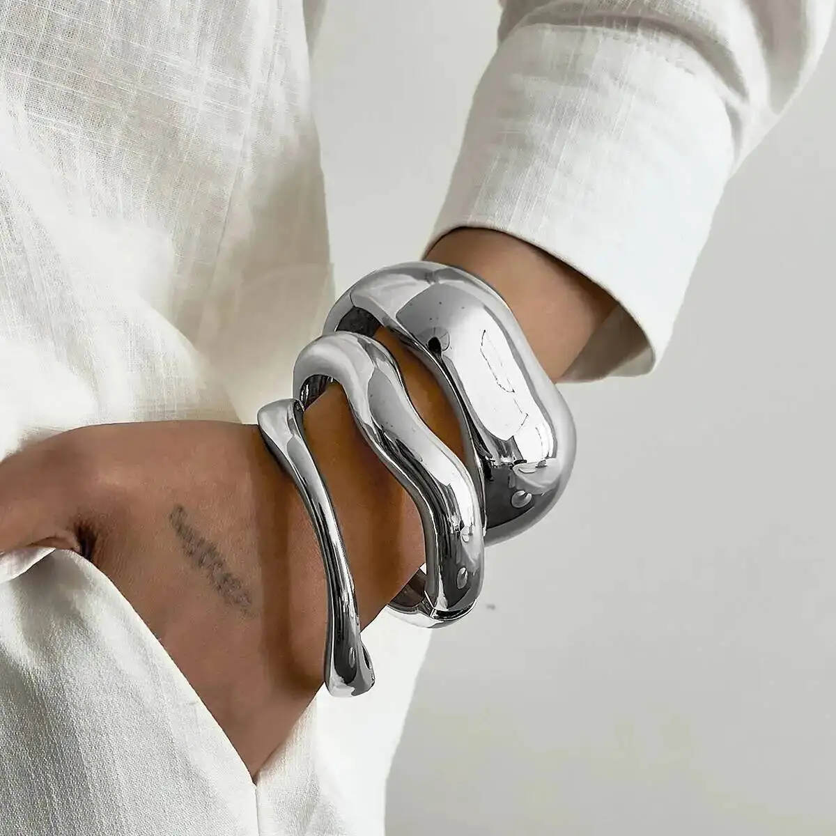 

Lacteo Vintage Silver Color Irregular Opening Bangle Bracelet Women’s Punk Creative Geometric Spring Bangles Daily Jewelry Gift