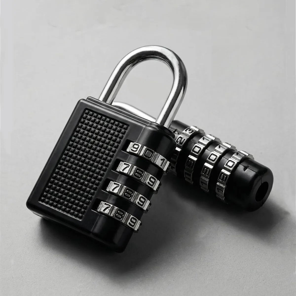 

4-Digit Combination Padlock, Zinc Alloy/Plastic Body with Steel Shackle, Small Lock for Gym Locker/Fitness Equipment/Luggage 4B