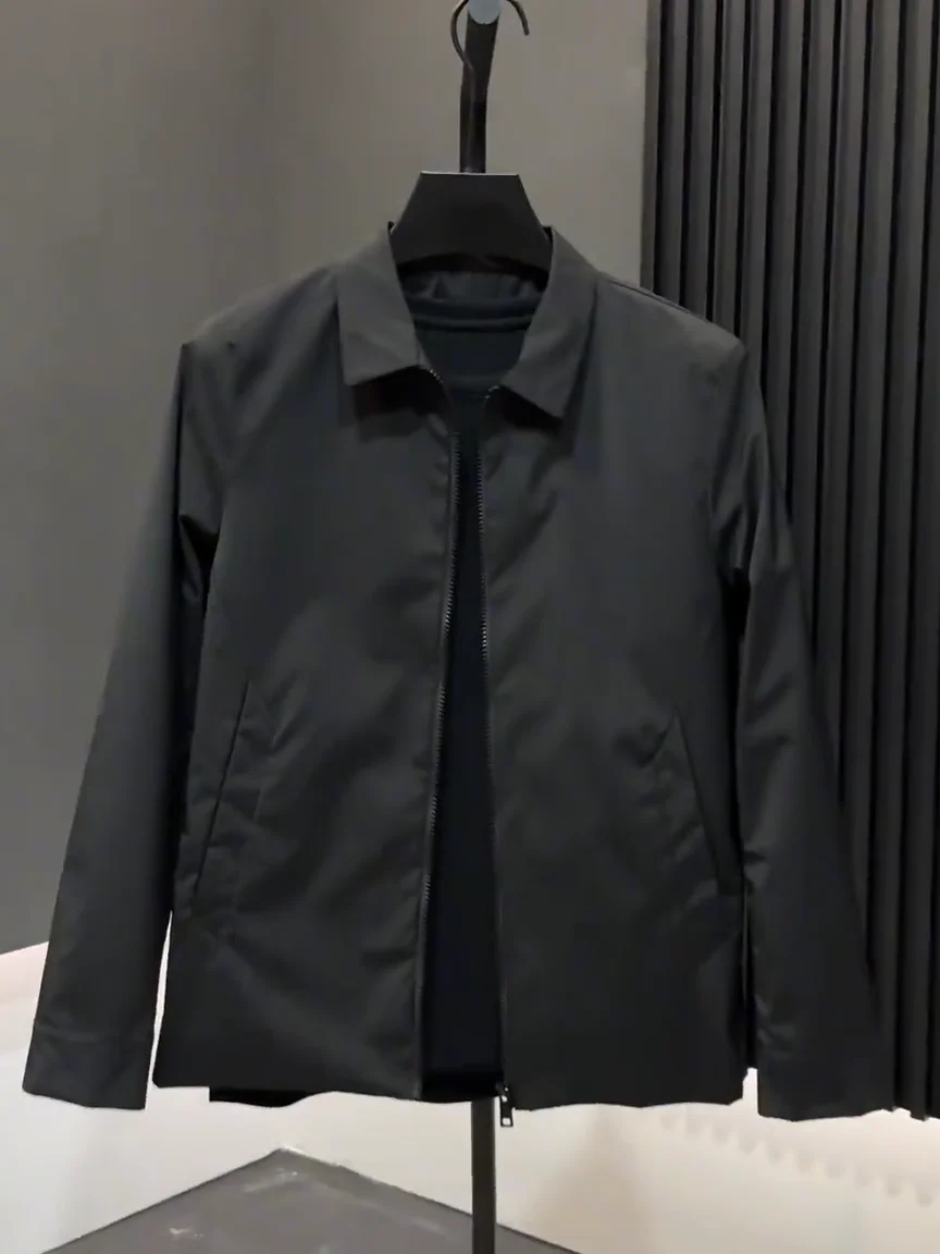 

Новая осенняя мужская куртка-бомбер премиум-класса с воротником-стойкой: комфортная, легкая, стильная, молодежная, модная, высокого качества