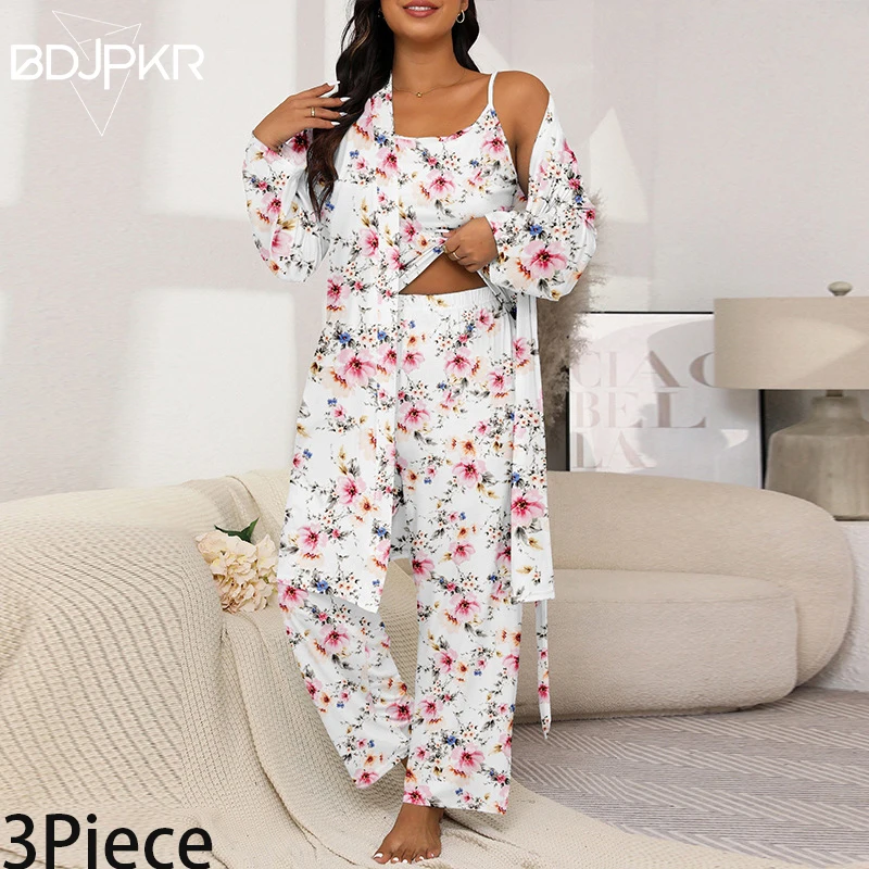 

Advanced Home Women's Bathrobe And Pajama 3-Piece Set For Vacation Wear, Comfortable Plus Size Women's Clothing