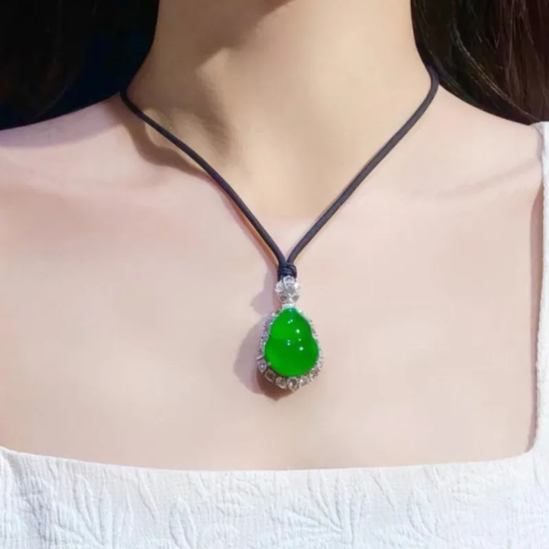 18k gold-plated Burmese jade pendant featuring an ice-type vibrant gourd design with an imperial green color and full co