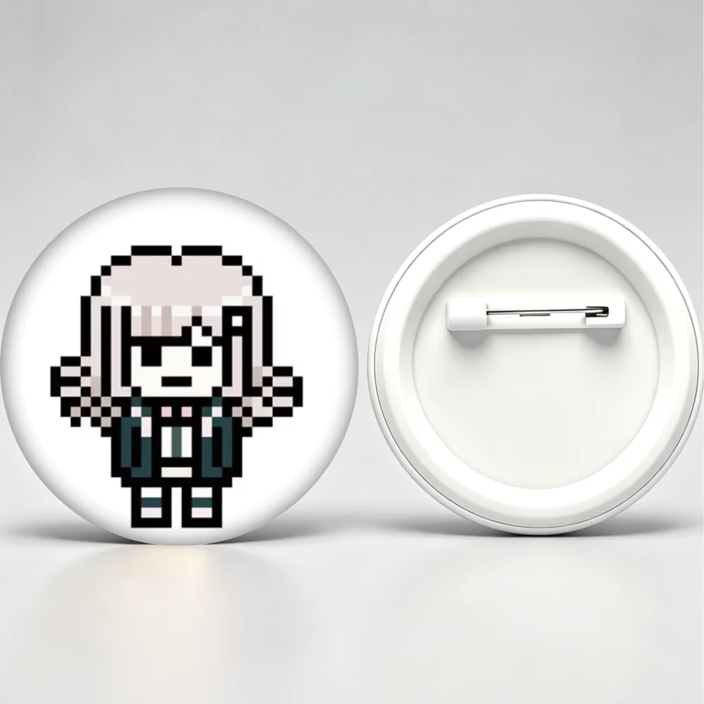 Danganronpa Nanami Chiaki Pixel Tinplate Badge Handmade Creative Brooch Pin, Anime Character Lapel Pin, Clothing Gift Accessory