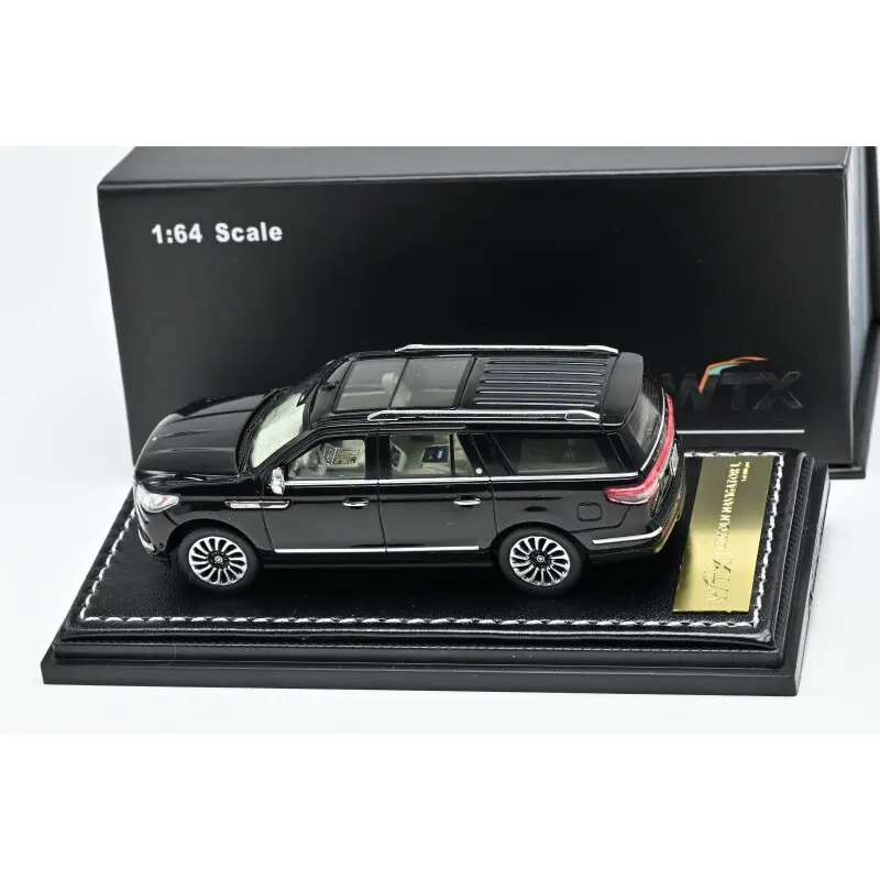 

WTX 1/64 2022 Lincoln Navigator LWB Long Wheelbase Full Size SUV Alloy Diecast Car Model Simulation Collection Cars Boy Toy Gift