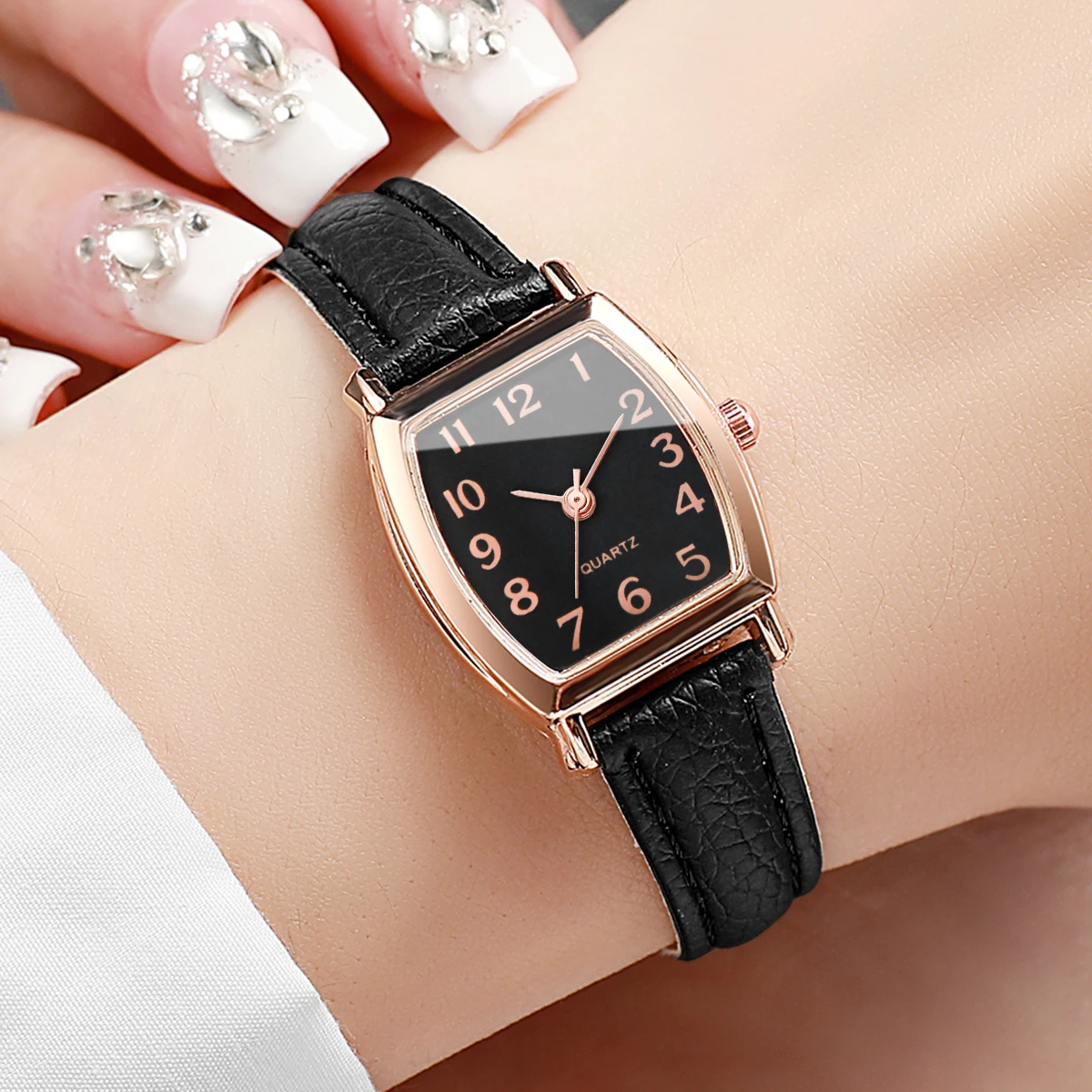 Fashion Tonneau Arabic Dial Women Quartz Watch Ultra-thin Leather Strap Ladies Wristwatches Clock Relogio Feminino（Without Box）