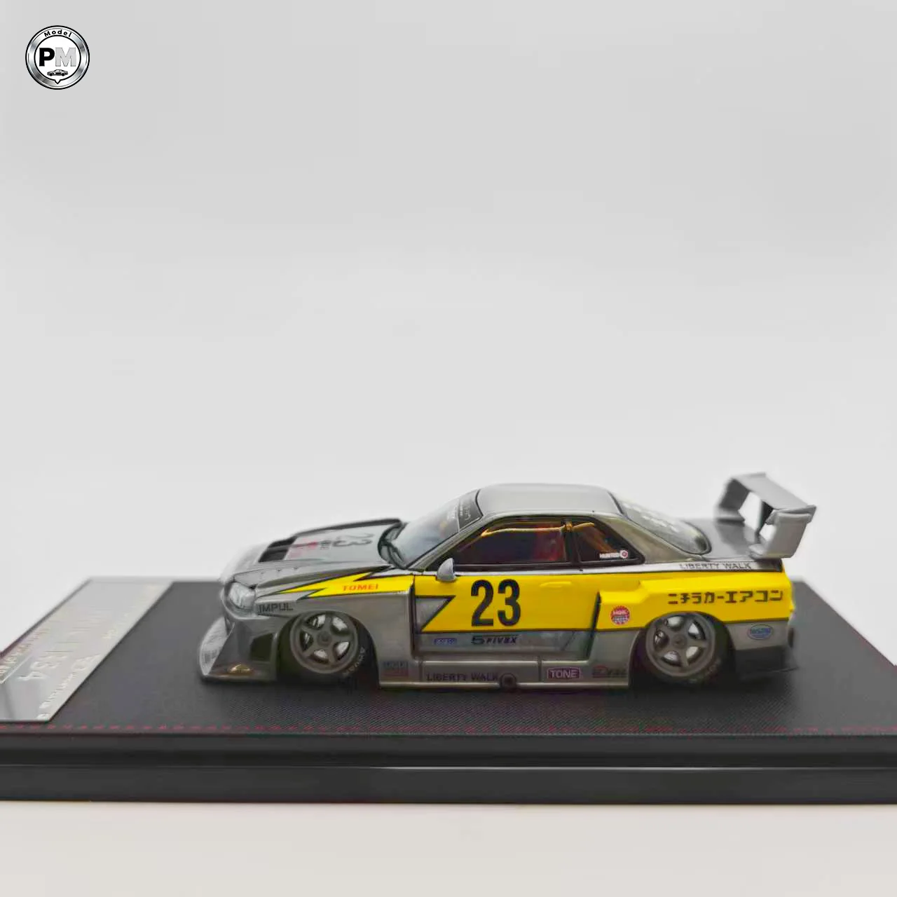 SW 1:64 LBWK ER34 معطف شفاف إصدار خاص نموذج سيارة مصنوع من خليط معدني قابل للفتح #4