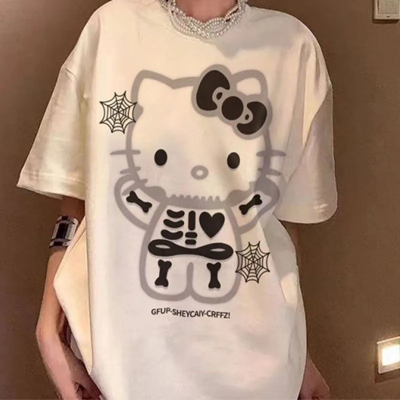 Sanrio-Camiseta de algodón puro con calavera de Hello Kitty, camiseta de manga corta con dibujos animados, top holgado de media manga, moda informal para exteriores, novedad de verano