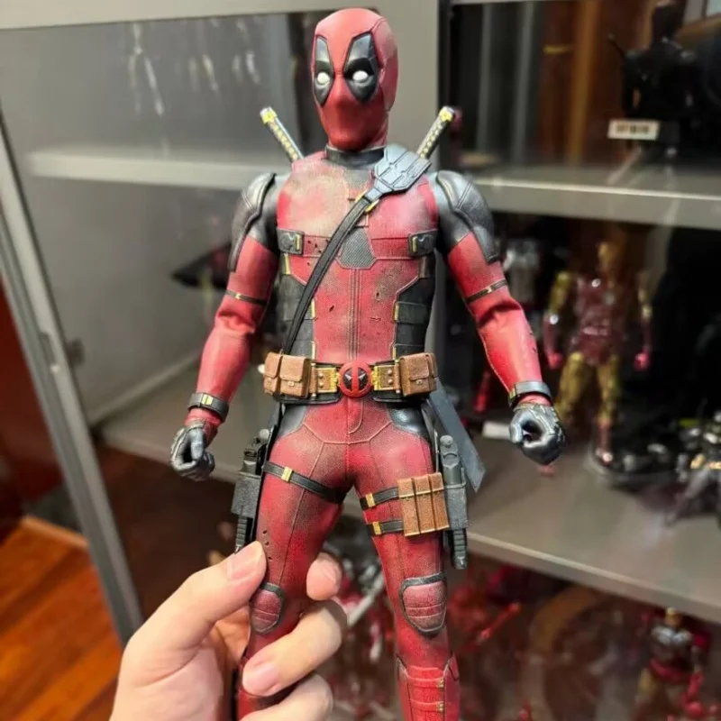 Hottoys genuinos Marvel Deadpool versión de batalla 1:6 modelo Kit de modelismo adorno decorativo de escritorio juguetes de diseño regalo genial para niños