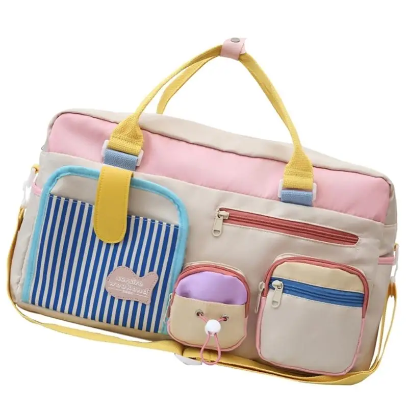 حقيبة D46D Travel Duffle ، حقيبة Waterproof Weekender تحمل أكياسًا مملوءة بالنساء.