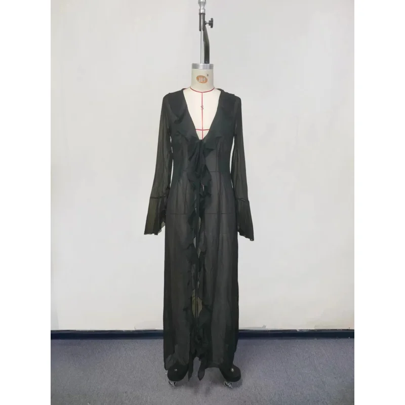 Damen-Strandkleid aus Chiffon – Rüschen-Langarm-Sonnenschutz-Tunika mit V-Ausschnitt, Schwarz/Weiß, Sommer-Resort-Kleidung