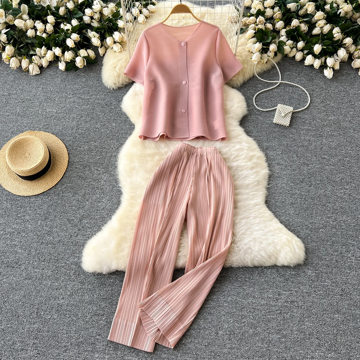 

Clothland Women Fashion Solid Two Piece Set Short Sleeve Stretchy Shirt Pleated Wide Leg Trousers Chic Two Piece Set TA474