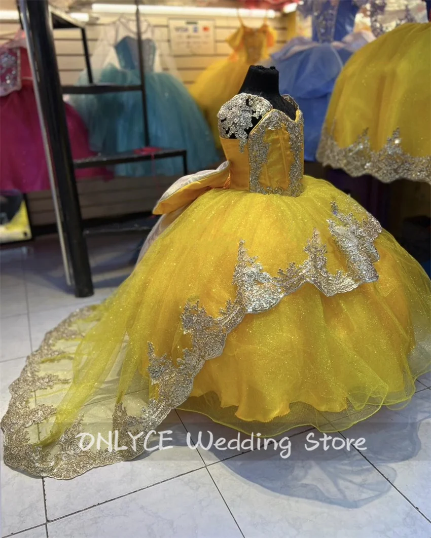 Abito da ballo in oro abiti da ragazza di fiori da principessa per abiti da sposa con fiocco in pizzo Appliques perline abito da bambino da spettacolo per bambini vestito da comunione