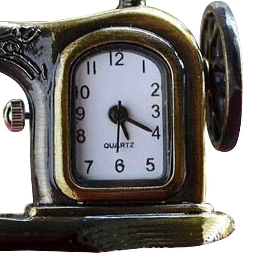Metal Sewing Machine Pocket Watch 65x30mm Classic Design Birthday Wedding Gift for Families Friends Pocket Watch