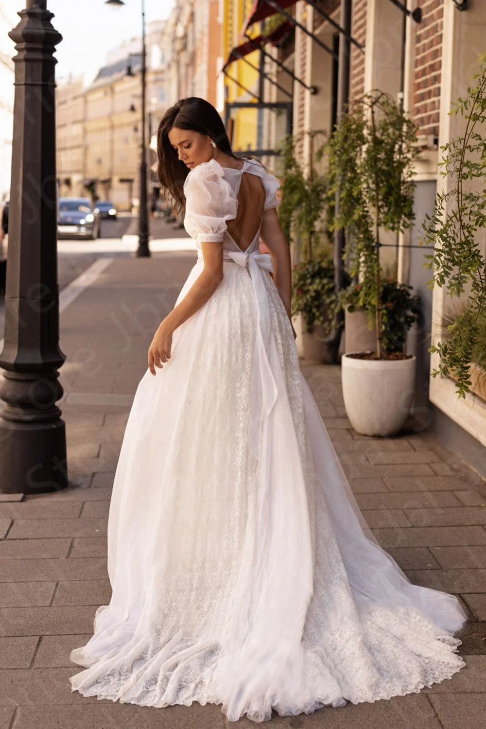 Vestidos de novia de encaje de princesa, vestidos de novia de manga corta con burbujas blancas, perlas de Espalda descubierta, vestidos de novia con cinturón de lazo 2023