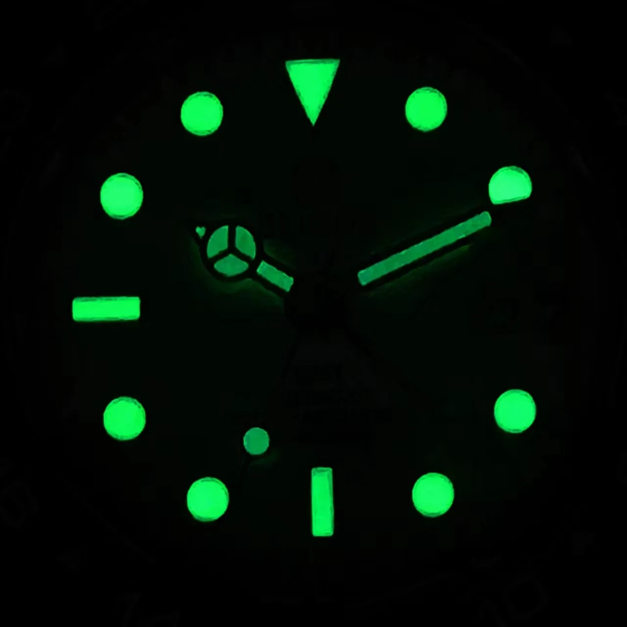 BLIGER 40mm NH35A Automatic Watch For Men White Ceramic Bezel  Black PVD Coat Case Green Luminous Date Magnified Rubber Strap