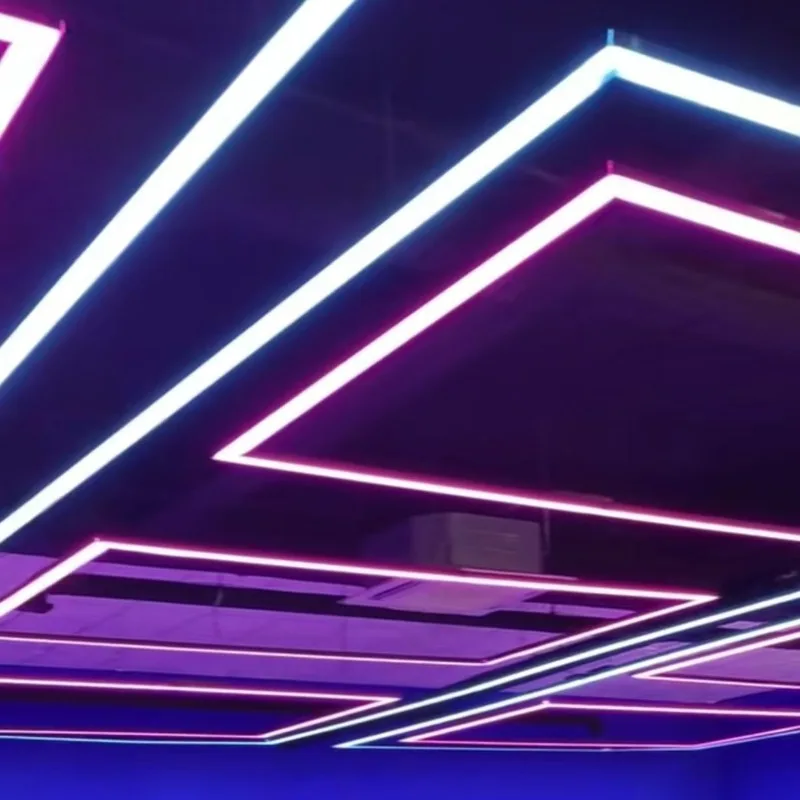 

Матовая акриловая панель для подвесных потолков, светопрозрачная, молочно-белая, из полипропилена, бесшовное соединение (1 шт., рулон 10 метров)