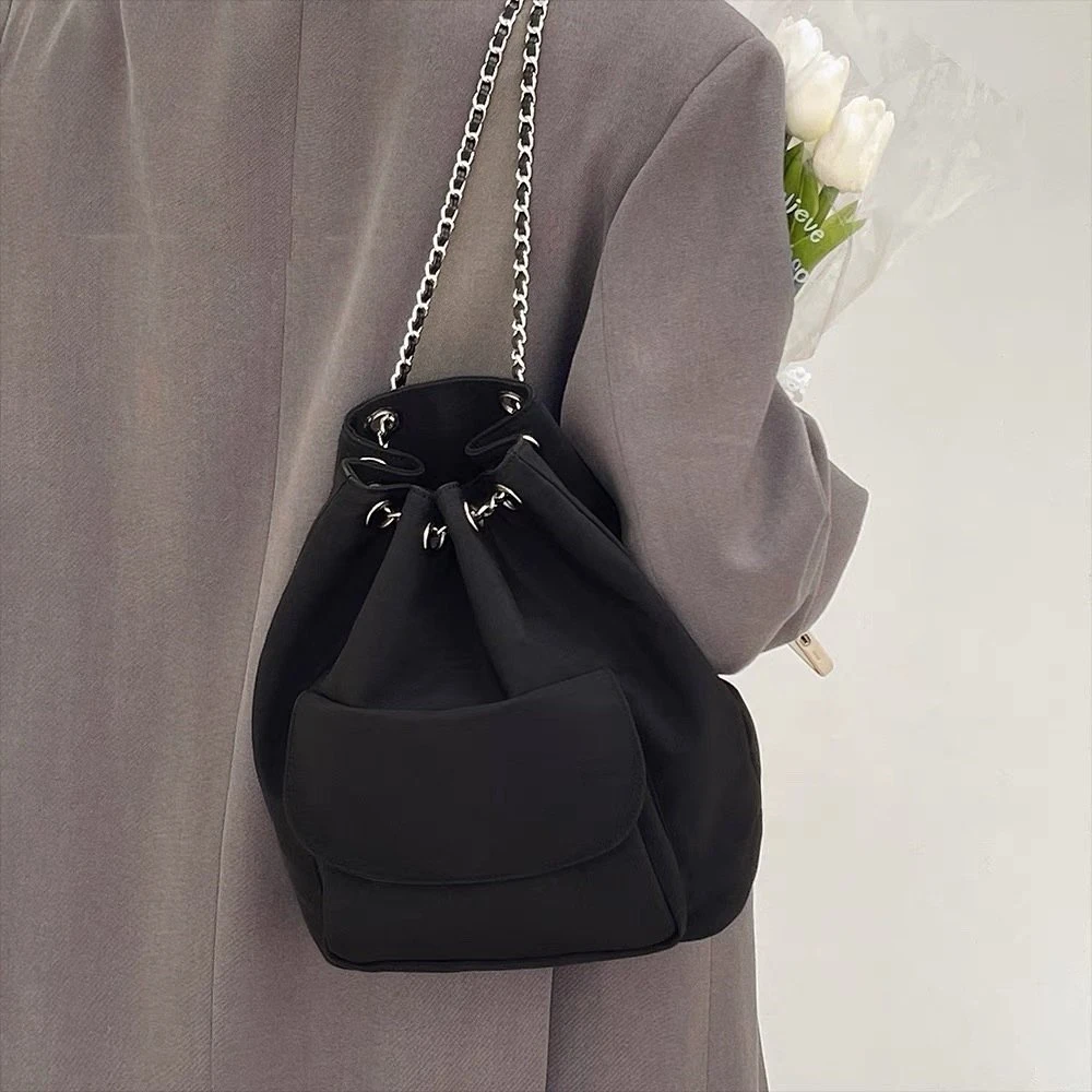 Black Design Drawstring Chain Bucket Bags Fashion Backpack for Women 2024 Spring and Summer Casual Travel Girls Nylon Back Packs