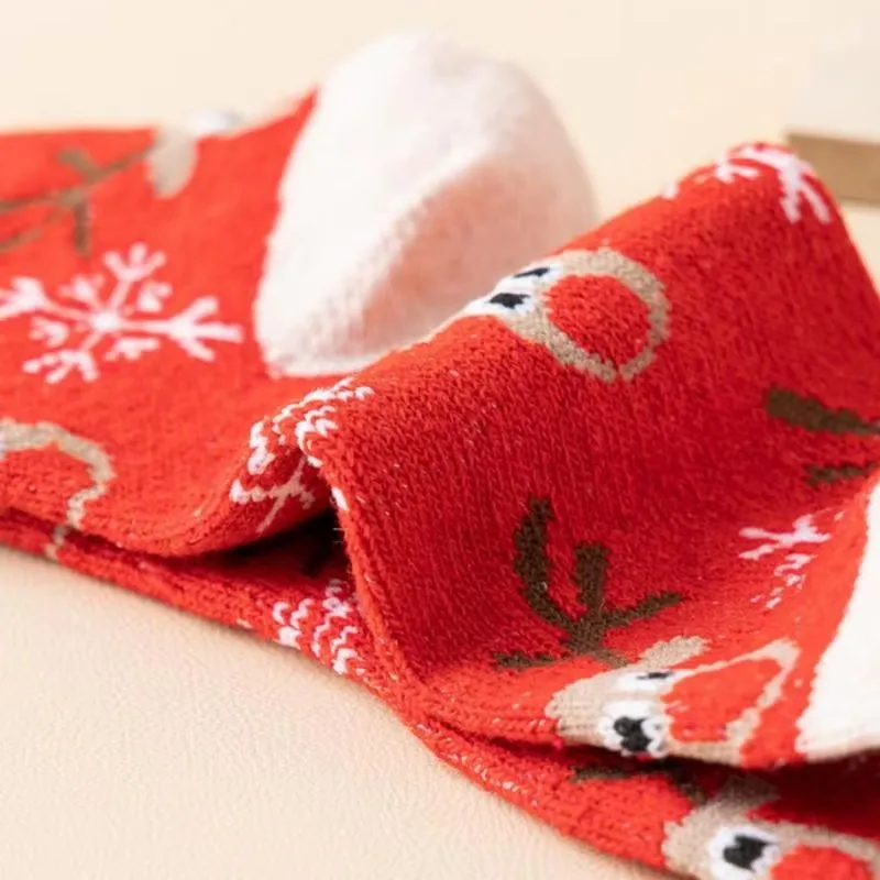 5 pcs Christmas socks Wool socks mid-tube socks Fun cute socks with Santa reindeer pattern women's Christmas theme gift box set