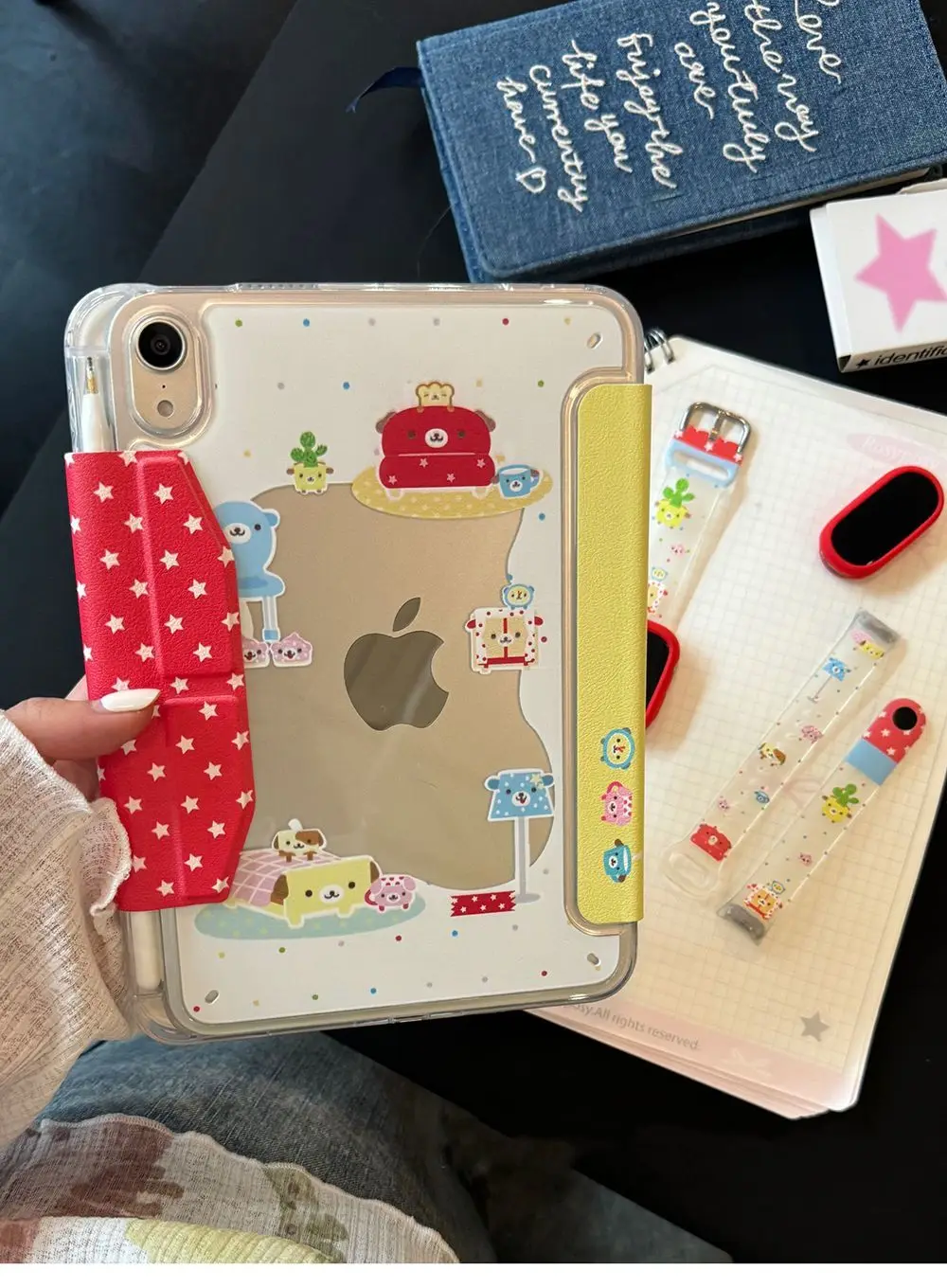 Summer Cute Puppy 3-Y Fold iPad Case For iPad Pro 11 13in 2025 iPad Pro 12.9in Air7 10th 11th M4/5 MINI Buckle Protective Cover