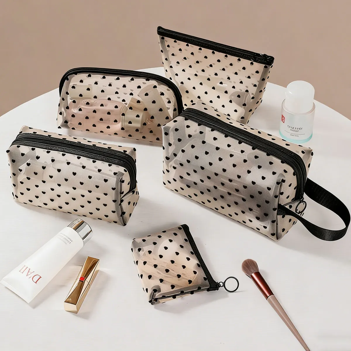 Portable Women's Makeup Bag Transparent Mesh Heart-Shaped Ma