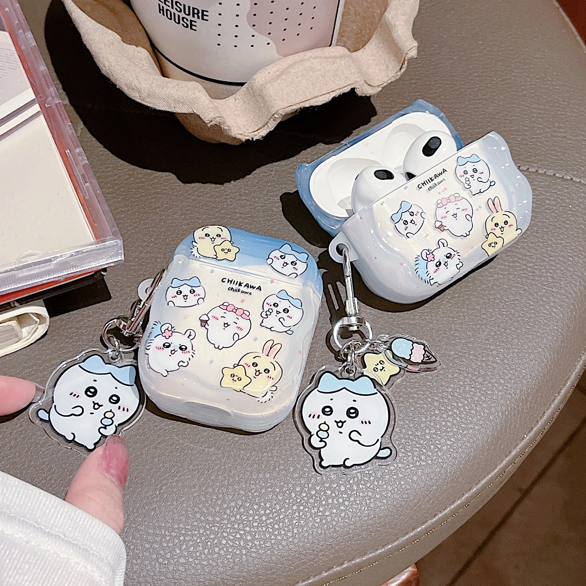 

Highly recommend Cute Chiikawa Hachiware Usagi Plastic drop-proof headphone case For Airpods 4/3/2/1/Pro/Pro2 Cartoon character