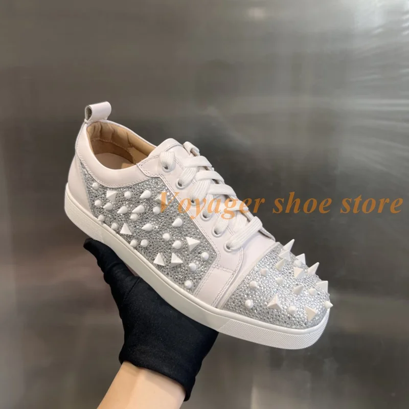 

Men's Leather Material Studs Diamond Decor Round Toe Lace Up Sneakers Trendy Men's Street Casual Flat Shoe Versatile Casual Shoe